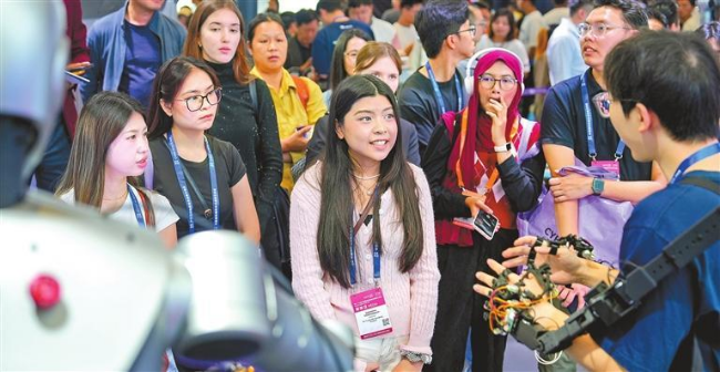 20251208 Z10 Club tops list of SZ’s best practices in global outreach.jpg